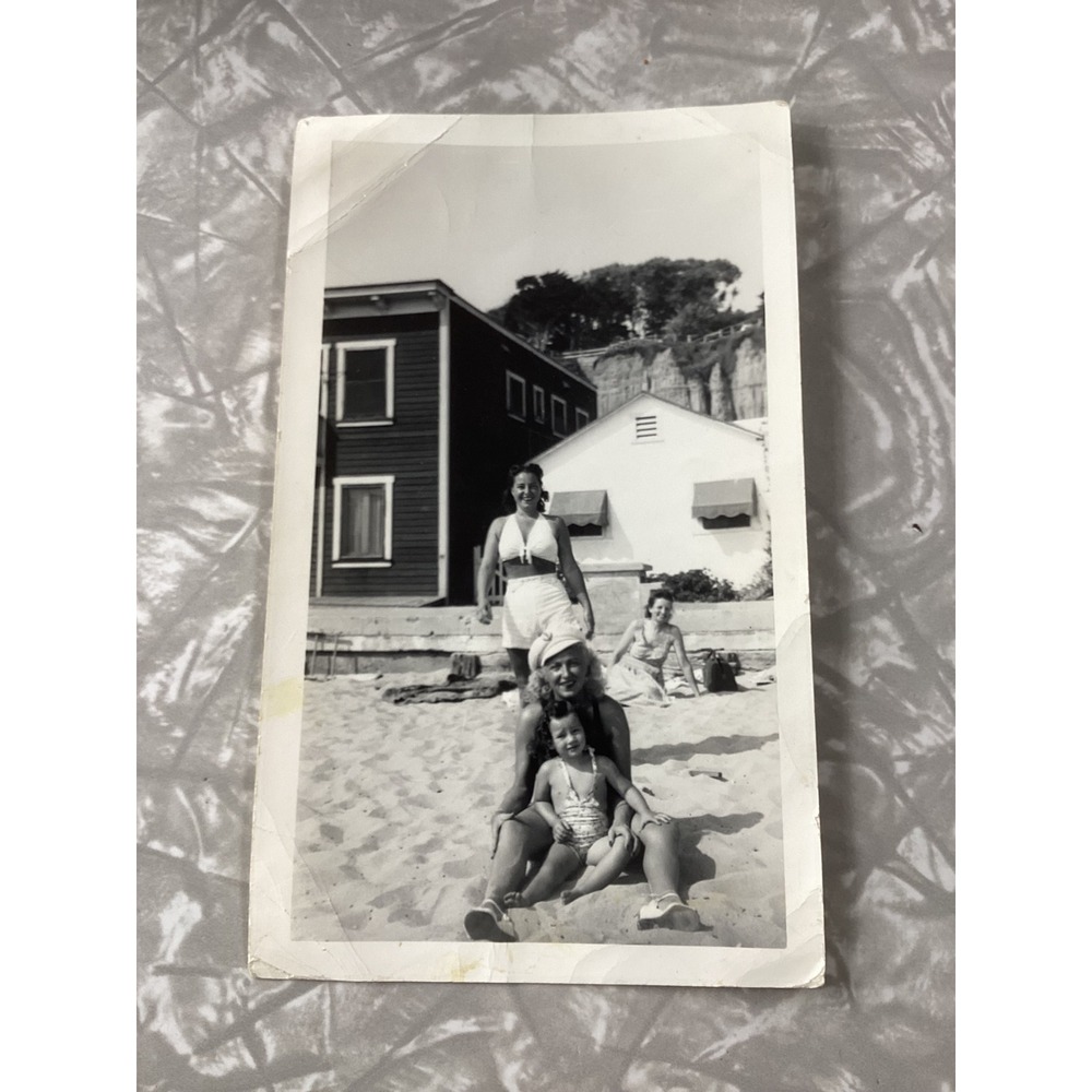Vintage 1940s 1950s Beach Snapshot Photo Women Girls Swimwear Scalloped Edge B&W